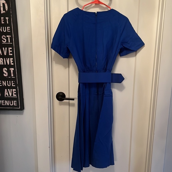 Gorgeous True Vintage Bright Blue Wool day dress! - Picture 5 of 7